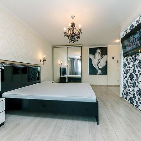 Luxcenterapartment Kyiv Quarto foto